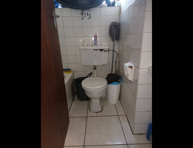 1 BEDROOM APARTMENT FOR SALE IN PRETORIA WEST